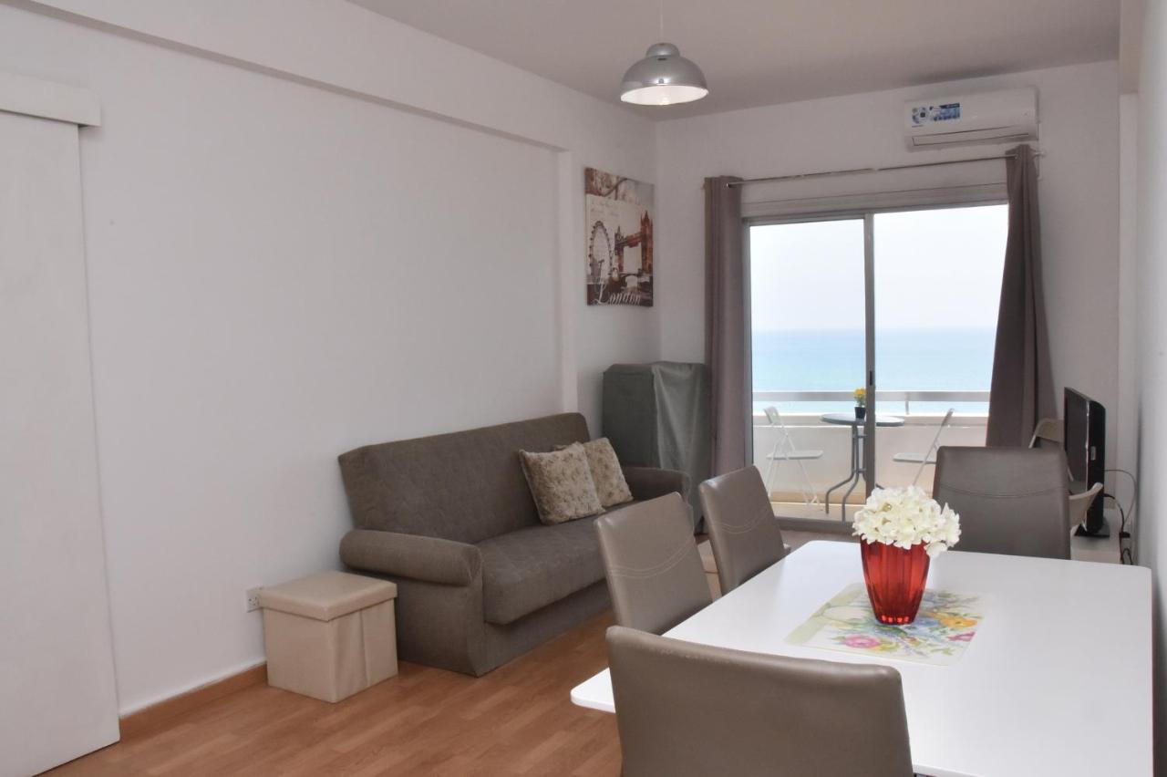 Kolonaki Seaview Apartments Larnaka Exterior foto